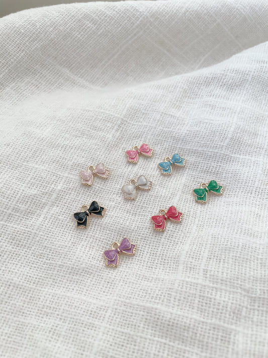Bow charm
